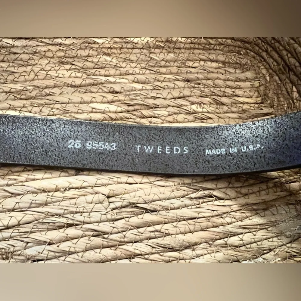 Tweeds thick brown leather belt with brass buckle 95543 sz 26